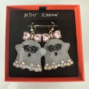BETSEY JOHNSON HALLOWEEN GHOST WITH PINK BOW AND BLING DANGLE EARRINGS NEW W BOX